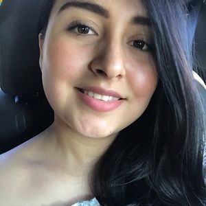 Meet your Posher, Valeria